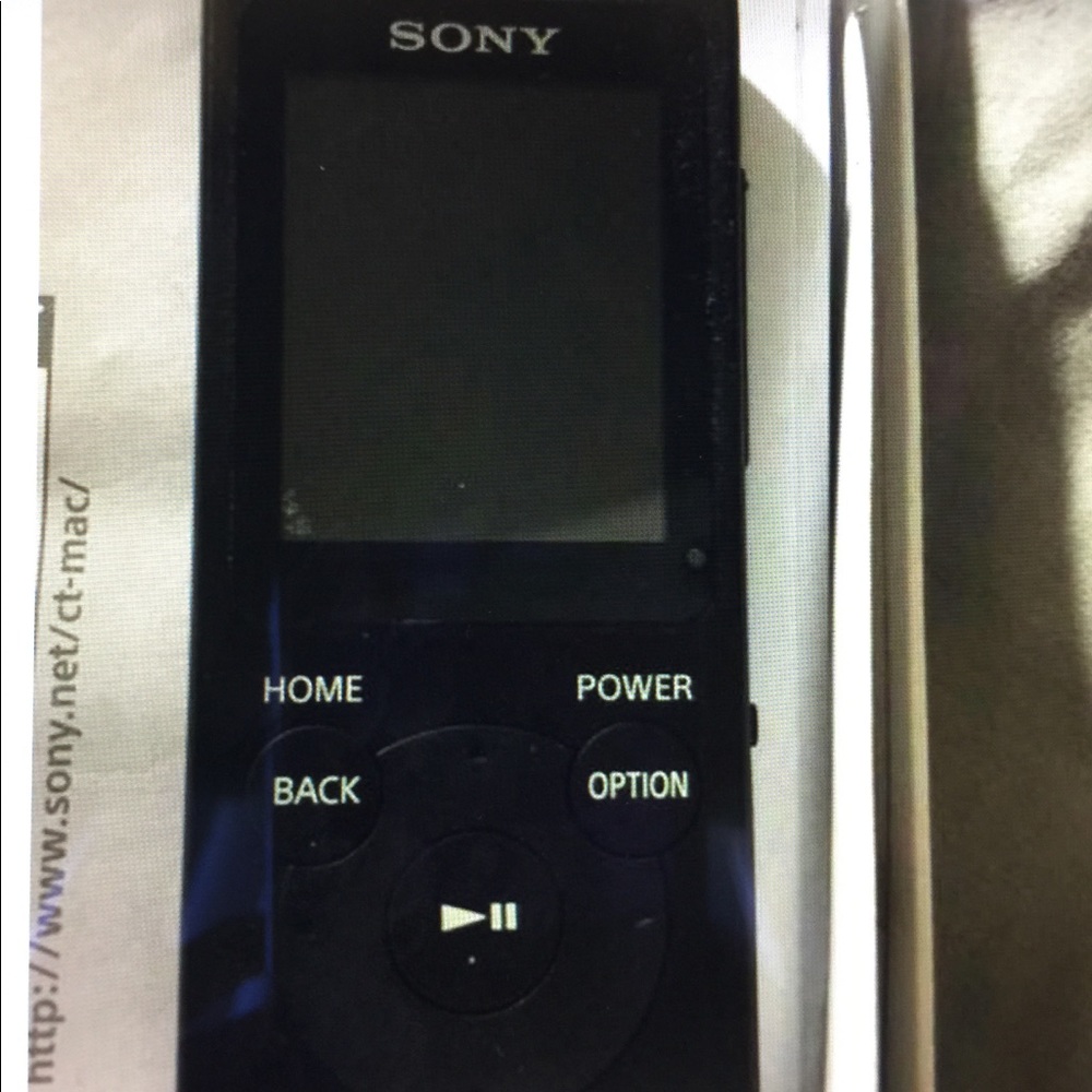 ❌❌❌SOLD❌❌❌Sony Walkman MP3 - Picture 2 of 2